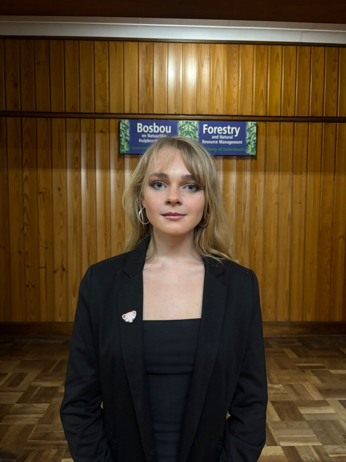 Saxon - Social Media